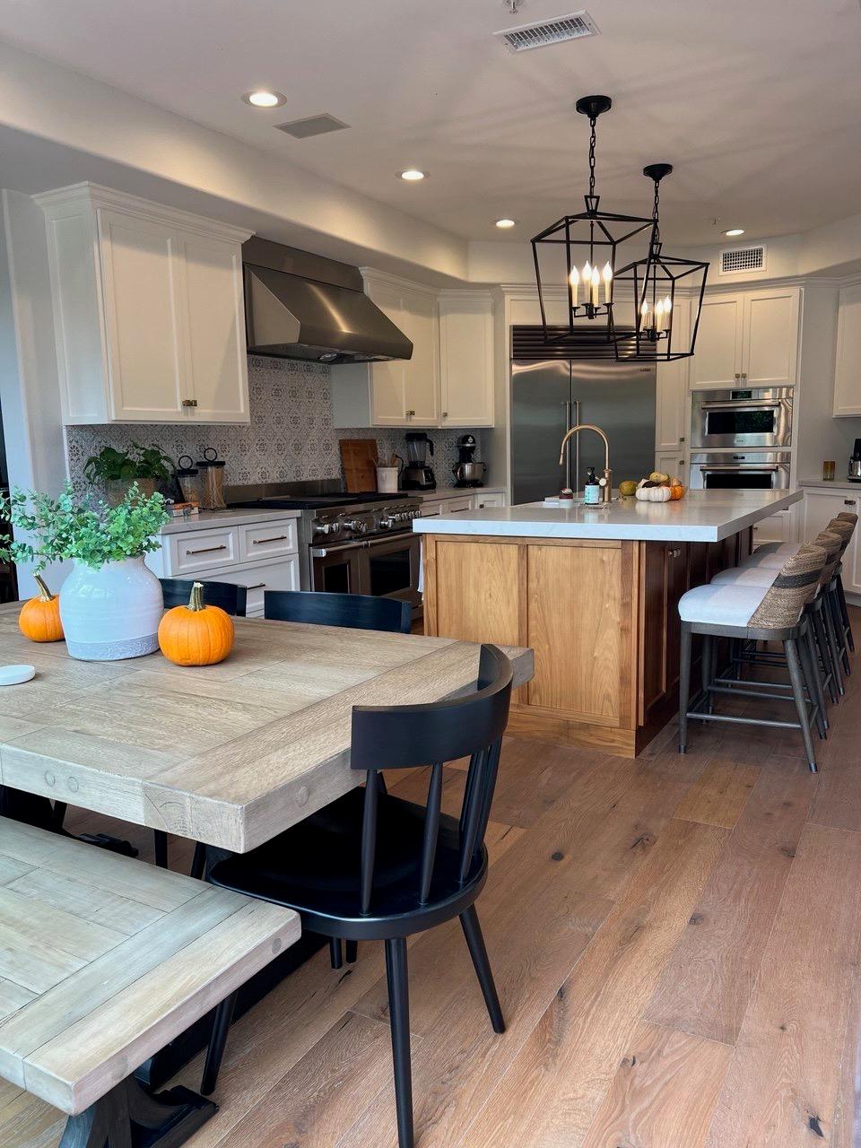 Kitchen remodel: island and lighting refresh (photo 2)